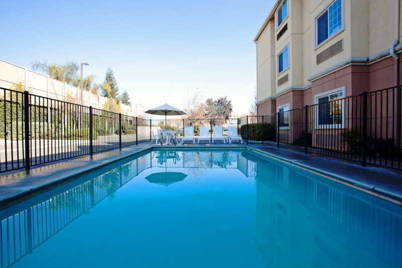 Hotel La Quinta By Wyndham Tulare Exterior foto